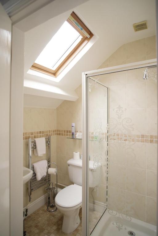 En suite bathroom with shower