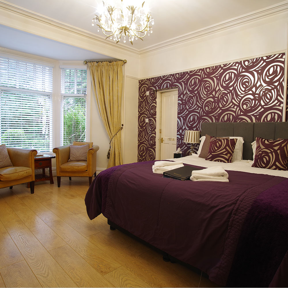 Lotus Titanium, superior super king room with en suite bathroom